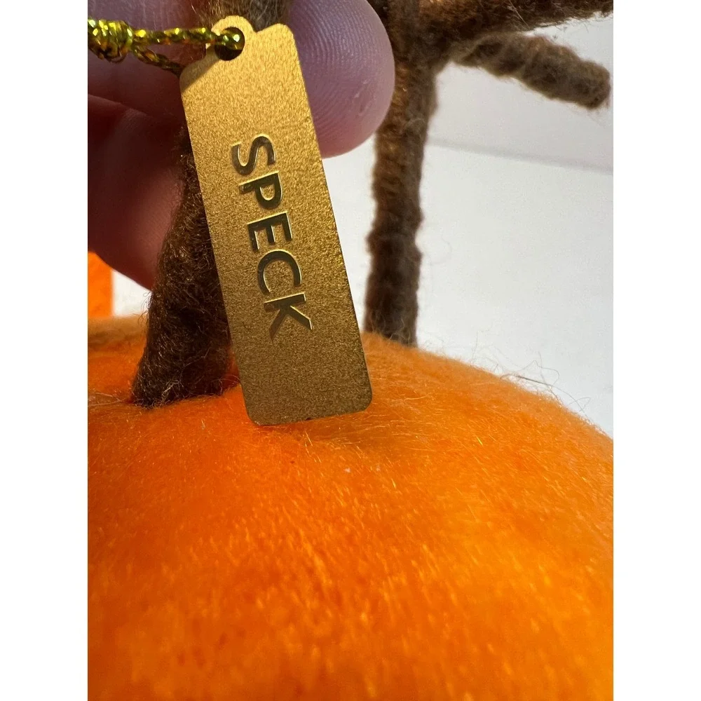 Target wondershop speck